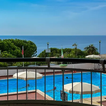 Apartment In Pineta Con Vista Mare E Piscina *