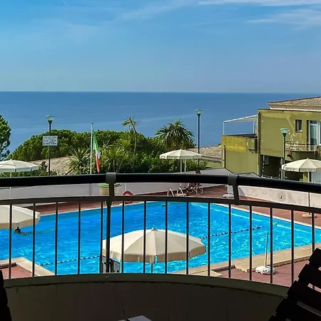 Apartment In Pineta Con Vista Mare E Piscina *